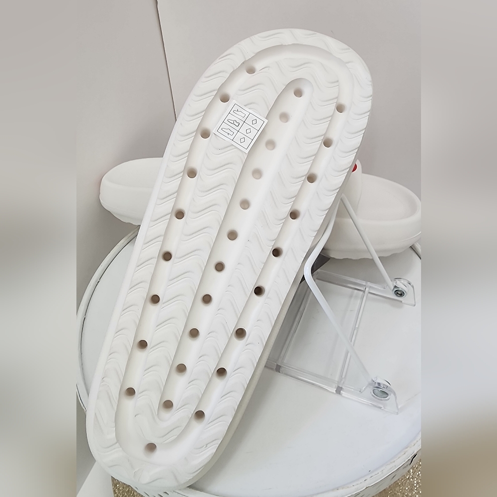 Sketchers Rolling Stones Red Mick Jagger Mouth White Foamies Slide Sandal NWT! - Picture 6 of 13